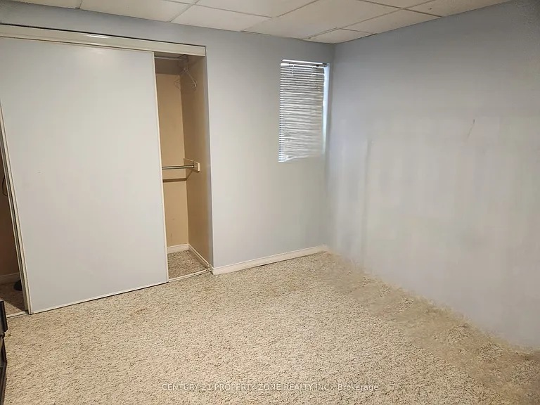 22 Townley Cres #BASEMENT — Photo 5
