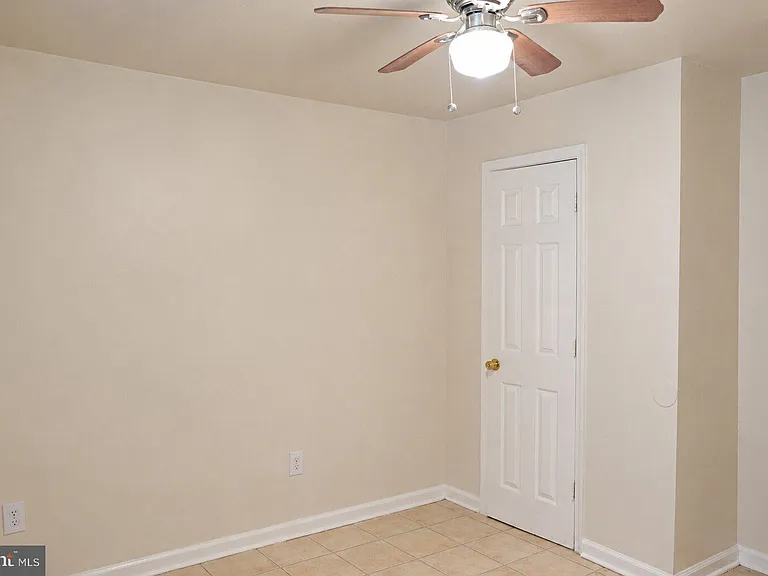 59 Galveston Pl SW #4 — Photo 3