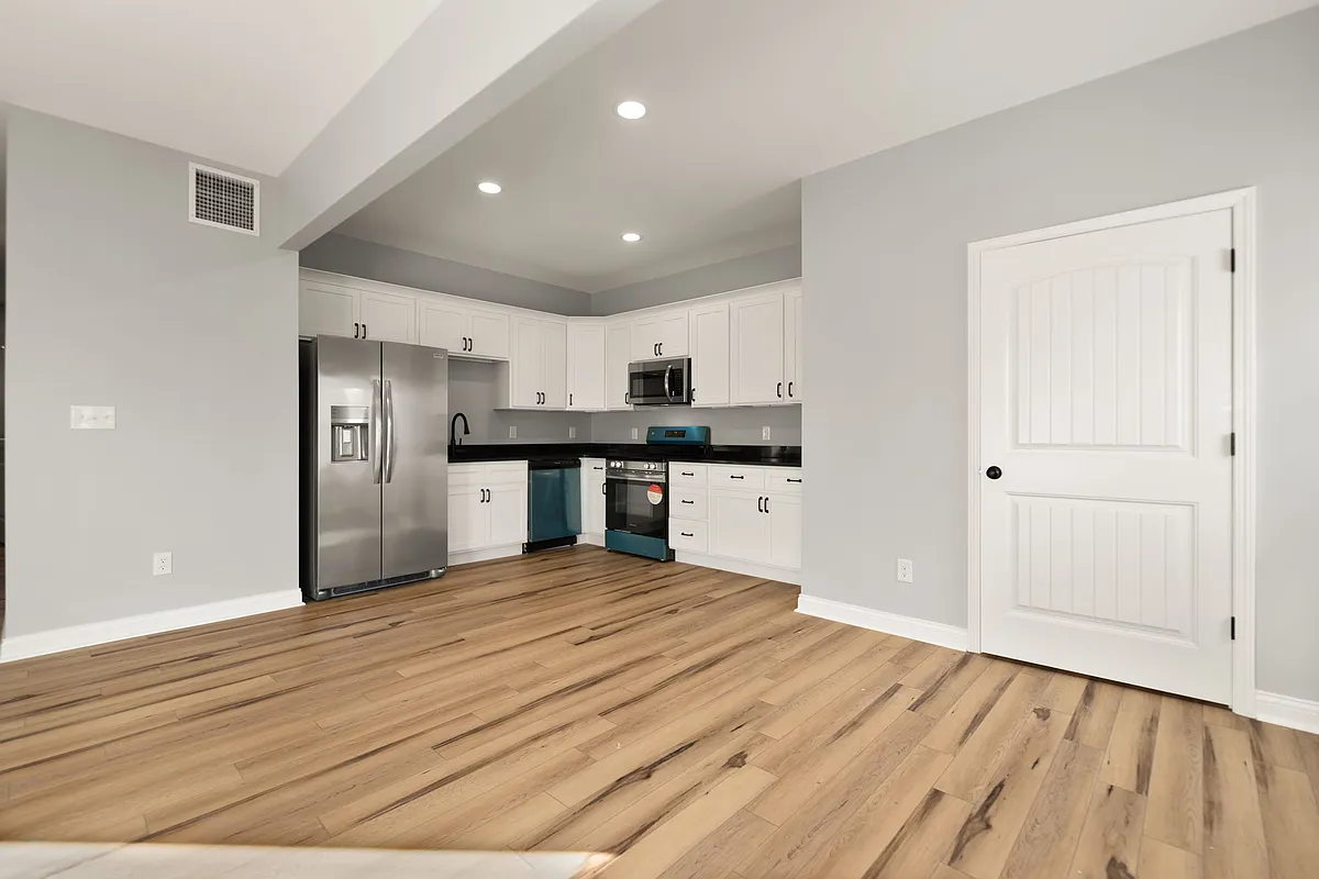 Building Photo - 604 Crozer Ave #102