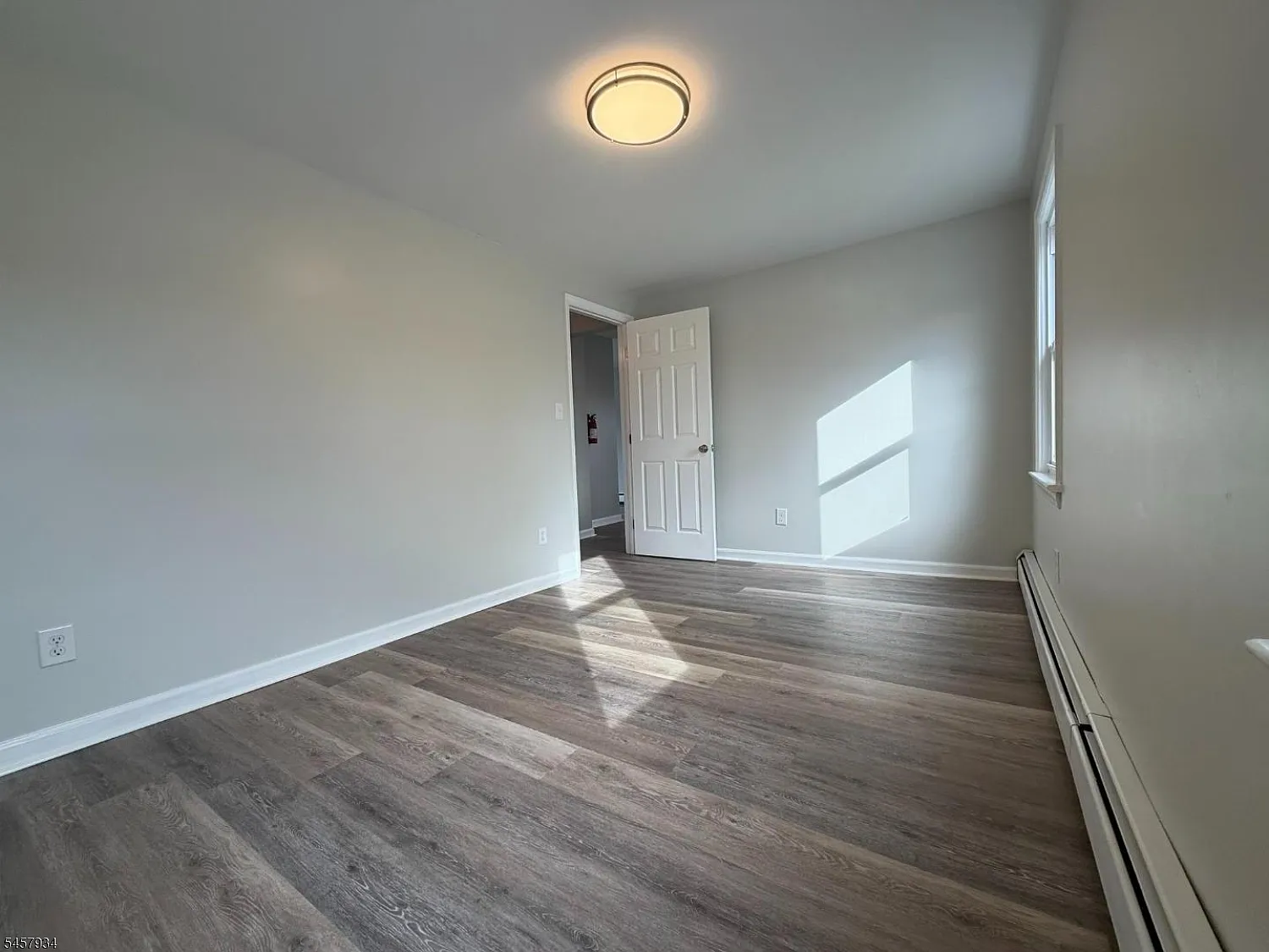 3 bed, 1.0 bath, $2,800 — Photo 2