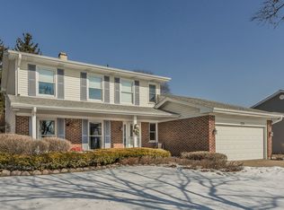 528 Montego Dr, Elk Grove Village, IL 60007
