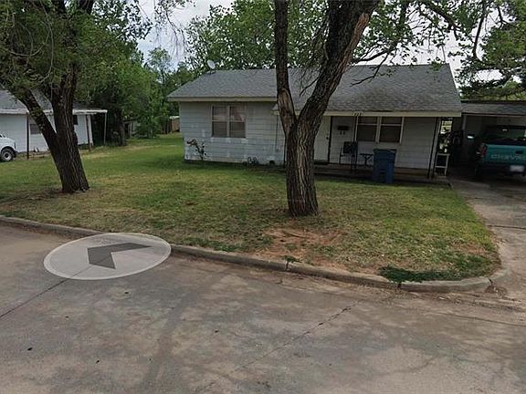 3rd image of 222 N Blackwelder Ave