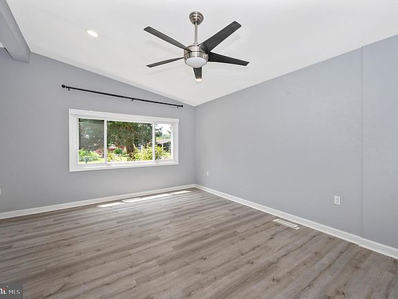 4th image of 524 Morningside Dr