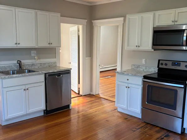 41 Trenton St #3, Bellingham, MA 02019
