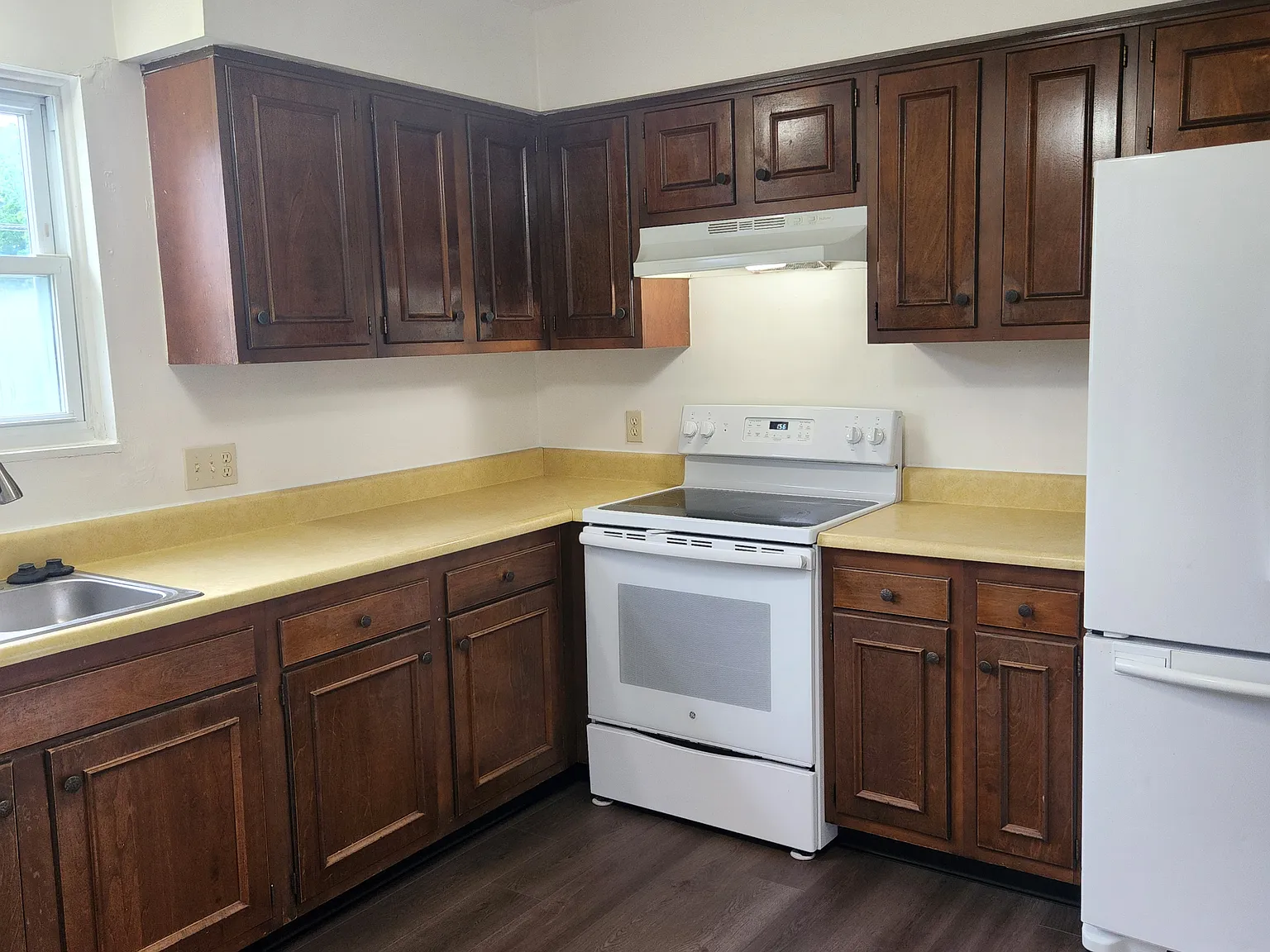 2 bed, $1,025 — Photo 3