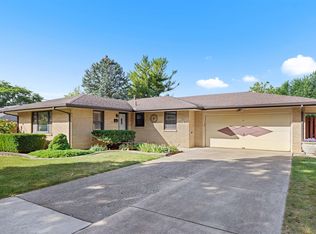 603 Blenheim Dr, Rockford, IL 61108
