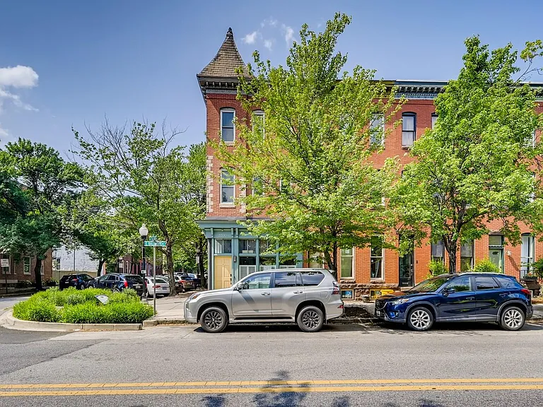2200 E Baltimore St — Photo 4