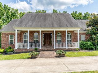 6699 Aiken Rd, Louisville, KY 40245