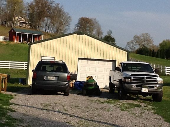 Detached garage