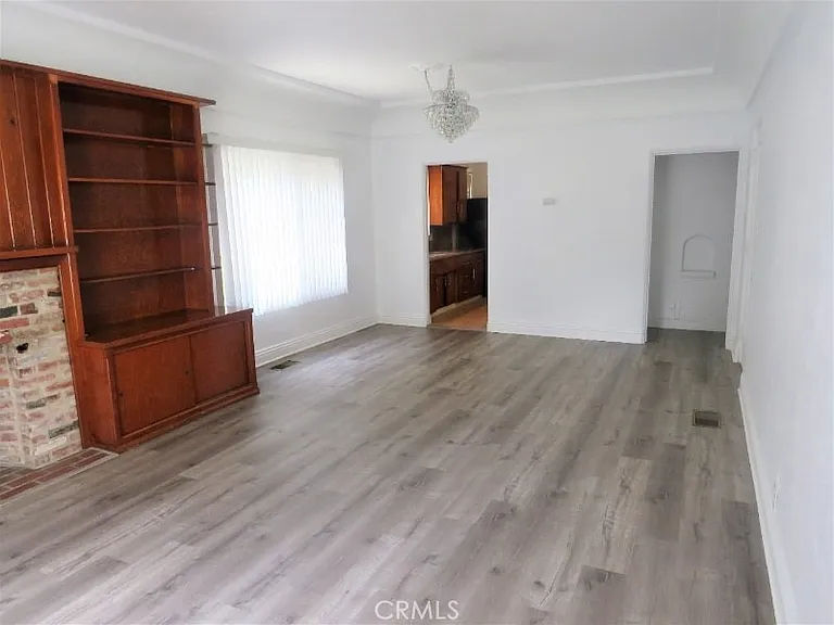 227 S Gale Dr #4 — Photo 3