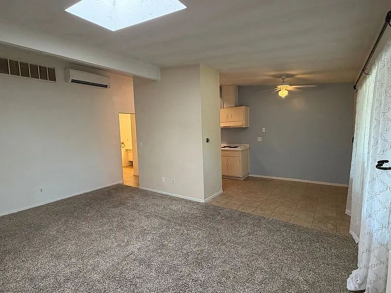 540 Oakdale Ln #J — Photo 7
