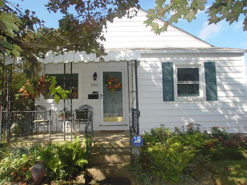 1st image of 684 E Royal Forest Blvd