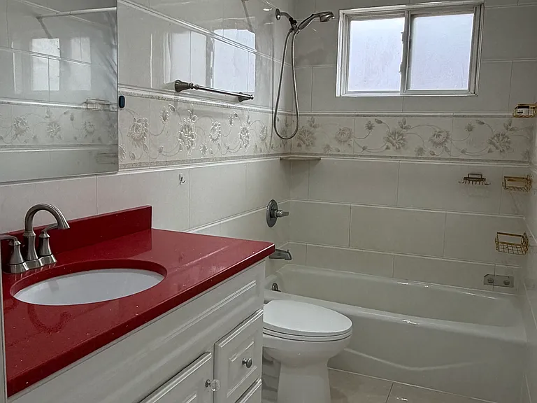 4640 Union St #2 — Photo 8
