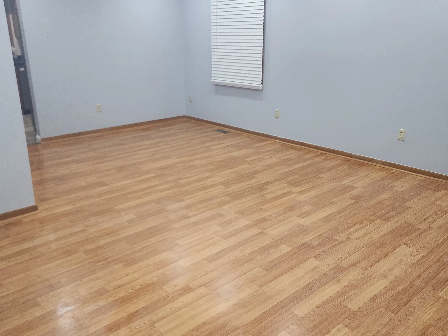 3 bed, 1600 sqft, $2,300 — Photo 4