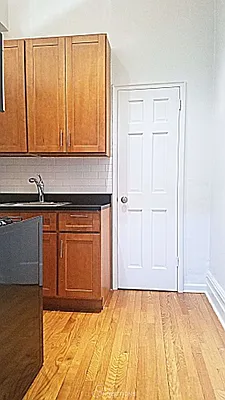 Rented by City Connections Realty | media 18