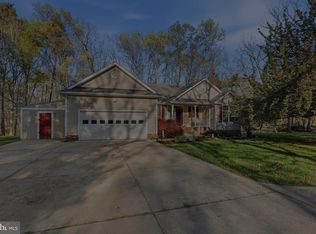 34 Hemlock Ln, Mineral, VA 23117