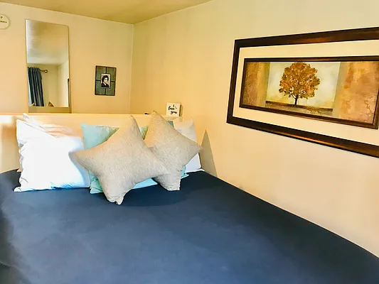 Rented by Creed Realty Group | media 8