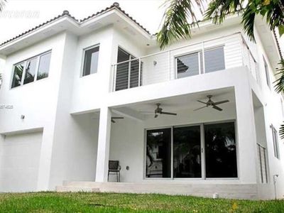 243 Palm Ave, Miami Beach, FL, 33139