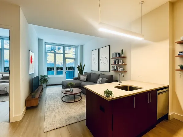 86 Fleet Place image 1 of 18