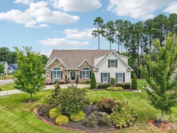 142 Butler Dr, Mooresville, NC 28115