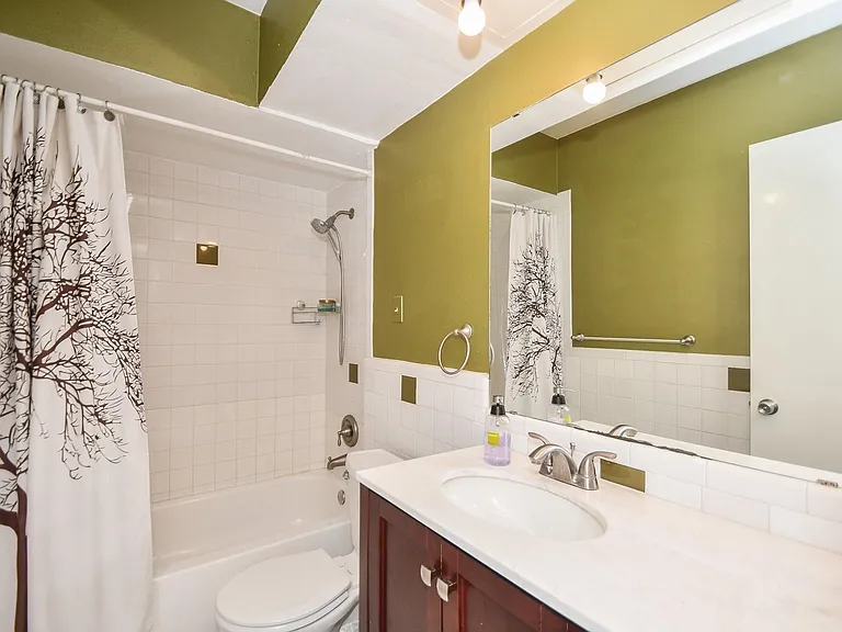 2601 Bellefontaine St — Photo 29