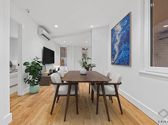 4th image of 913 Saint Johns Pl #1P