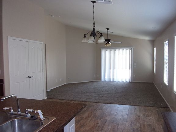 3rd image of 3885 E Alamo St