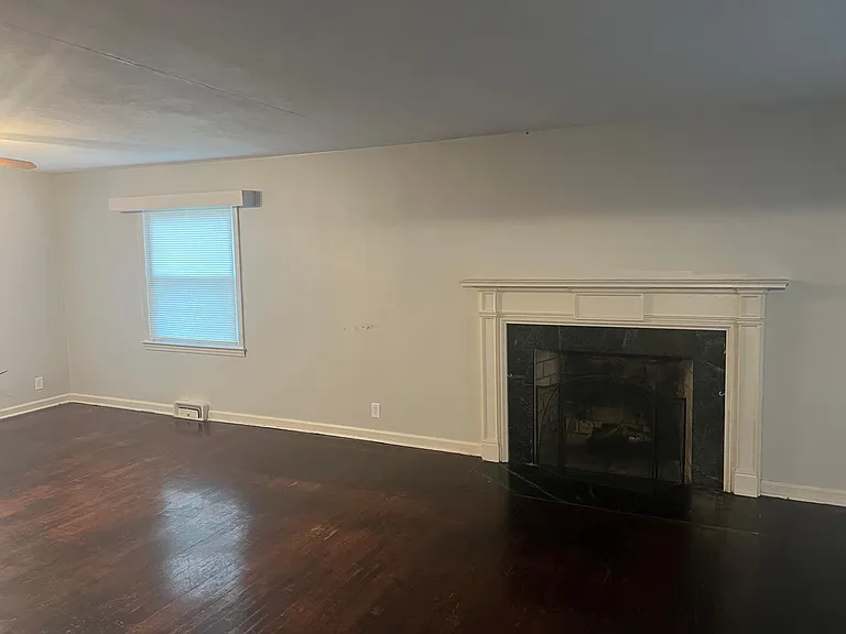 241 Shirley Dr — Photo 11