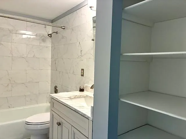 760 Farm Rd #209 — Photo 12