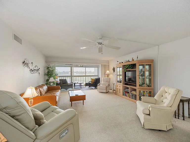5050 Marianne Key Rd #1B — Photo 3