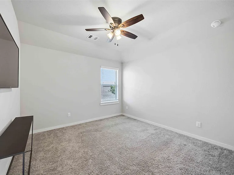 16427 Apache Woods Way — Photo 11