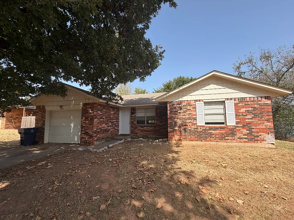 3313 Marla Ln