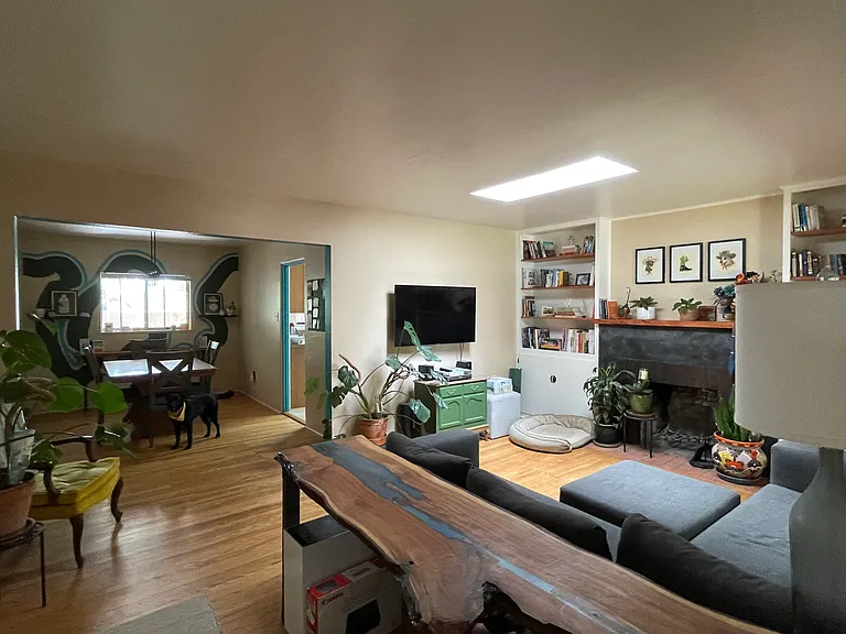 321 Sierra Pl NE — Photo 7