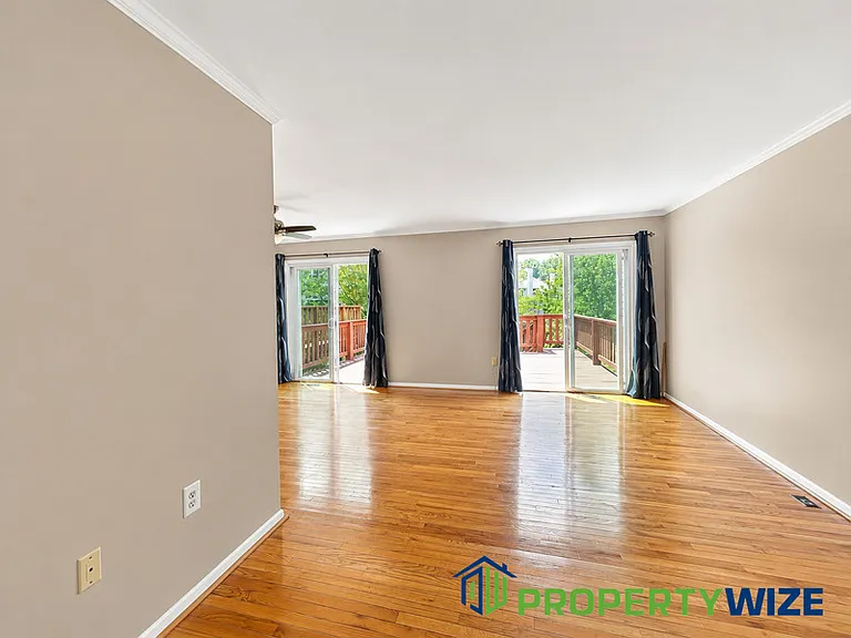 7646 Oldfield Ln — Photo 6