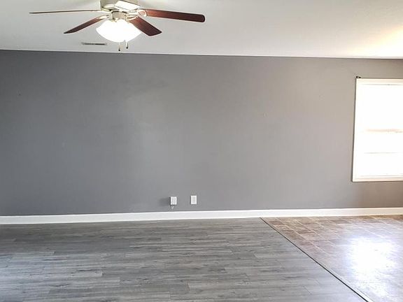 2nd image of 208 Alysheba Ct