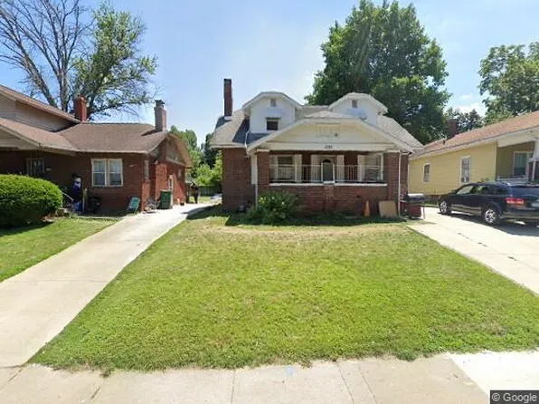 1095 E Wood St, Decatur, IL 62521