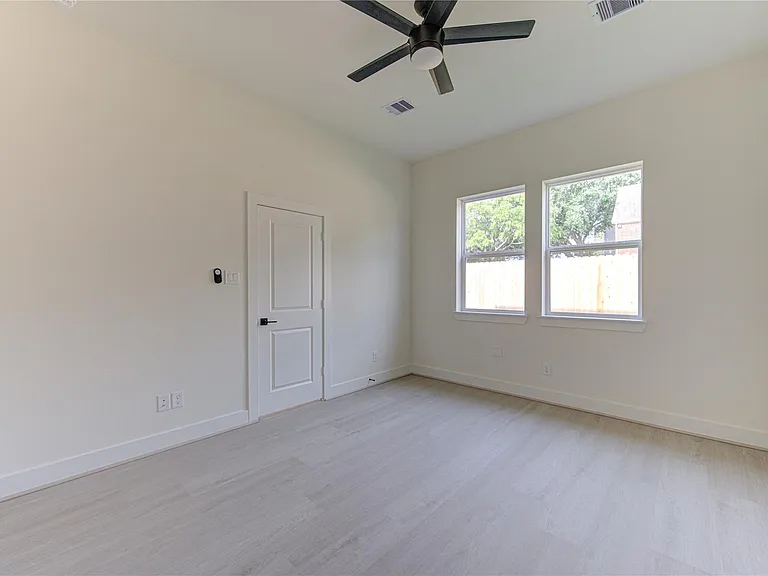 4336 Avron Dr #A — Photo 32