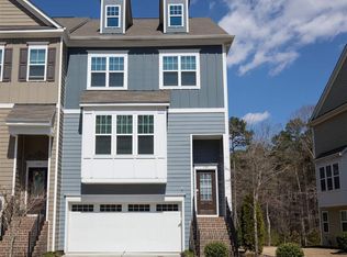 710 Edgewater Ridge Ct, Apex, NC 27523