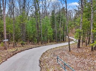 195 Starflower Ln, Traverse City, MI 49696