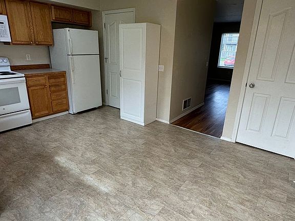 2nd image of 9804 William Jones Cir #B