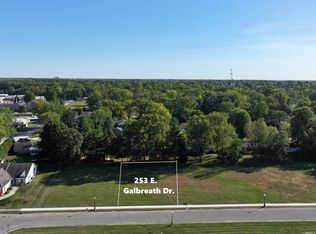 253 E Galbreath Dr, Winamac, IN