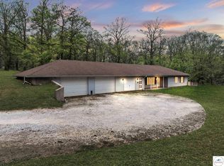 27643 Logan Ln, Cole Camp, MO 65325