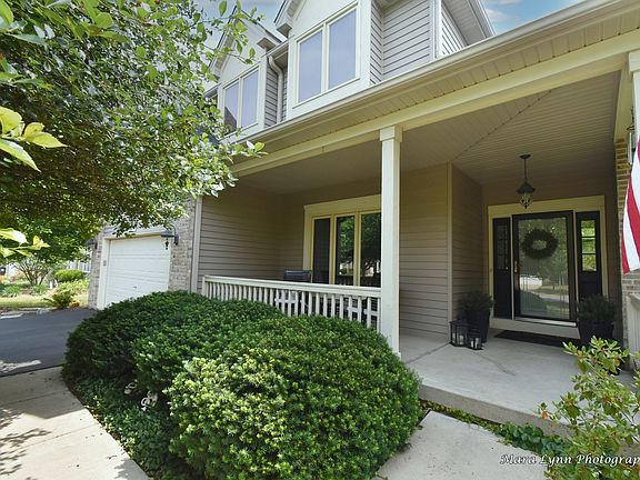 2nd image of 110 N Daniels Dr