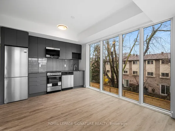 4569 Kingston Rd #211, Toronto, ON M1E 2P3