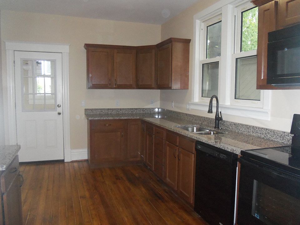 1st image of 3225 Walter Ave