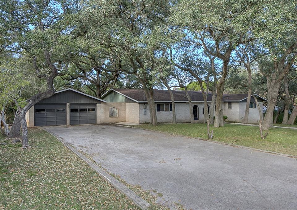 1st image of 380 Robin Ln