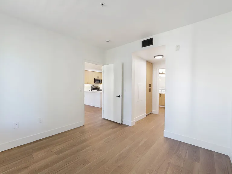 Cirrus Redwood City — Photo 54