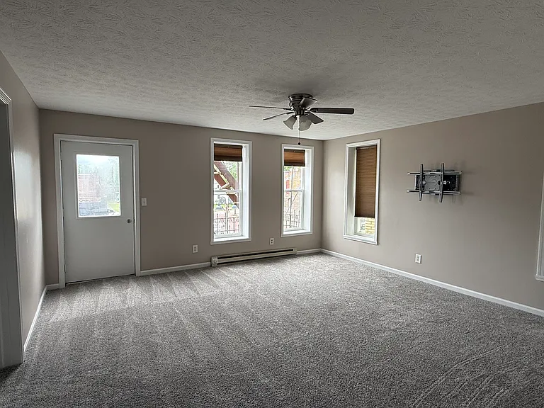 414 S Main St #B — Photo 23