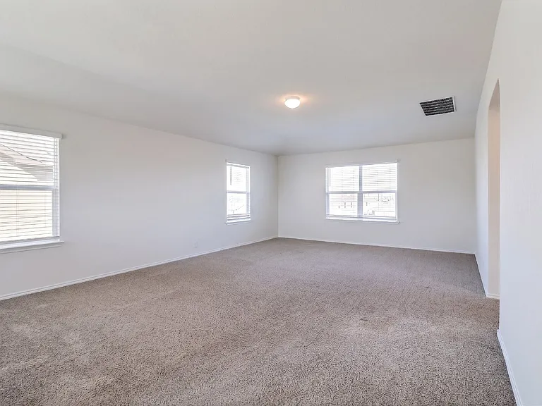 6211 Beech Trail Dr — Photo 9