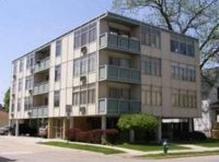 221 N Marion St APT 2B, Oak Park, IL 60302